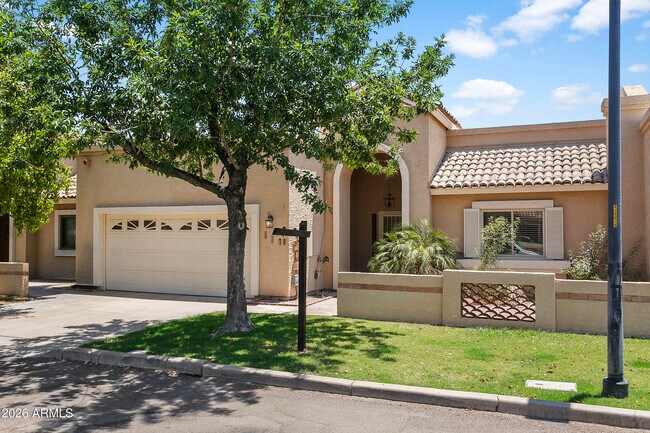 1610 N Stapley Dr Mesa, AZ 85203 photo 2