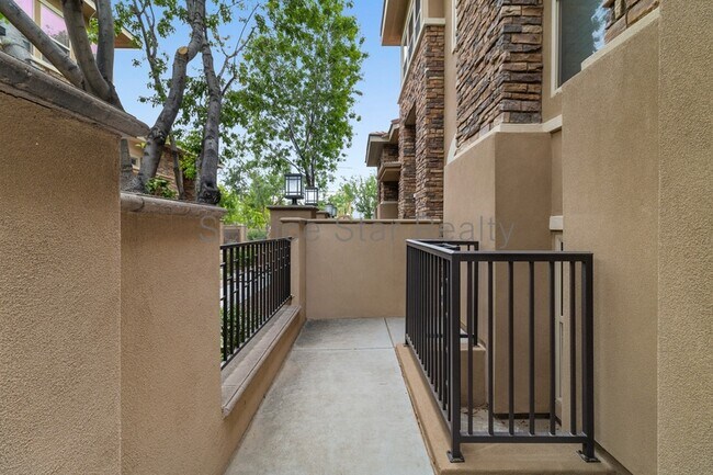 5550 N 16th St Phoenix, AZ 85016 photo 2