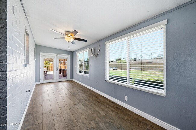 1506 W 2nd St Mesa, AZ 85201 photo 4