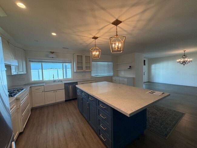 12416 Lomica Dr San Diego, CA 92128 photo 4