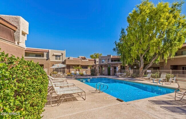 4444 E Paradise Village Pkwy N Phoenix, AZ 85032