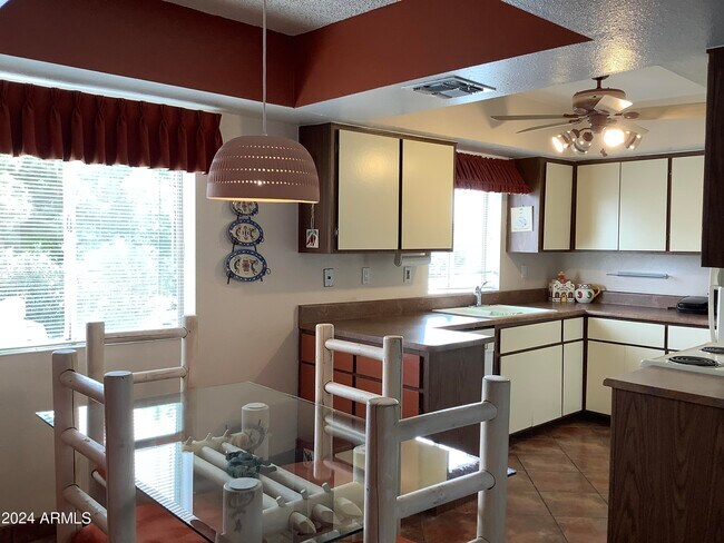 4444 E Paradise Village Pkwy N Phoenix, AZ 85032 photo 2
