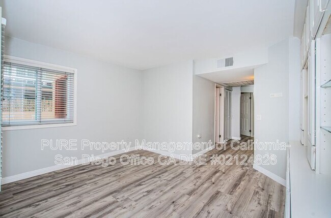 2742 A St San Diego, CA 92102 photo 4
