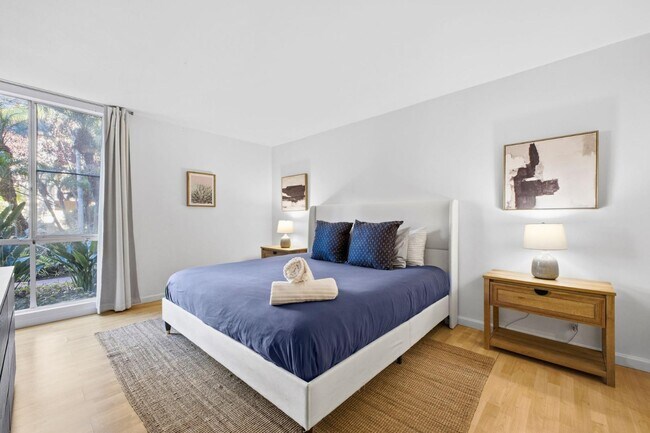 6333 La Jolla Blvd San Diego, CA 92037 photo 5