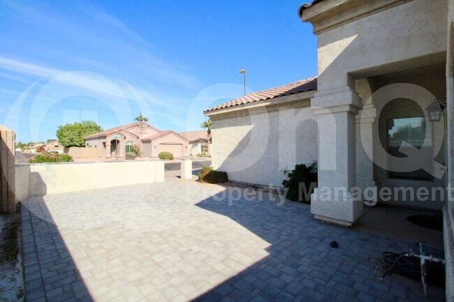 595 E Stottler Dr Gilbert, AZ 85296 photo 3