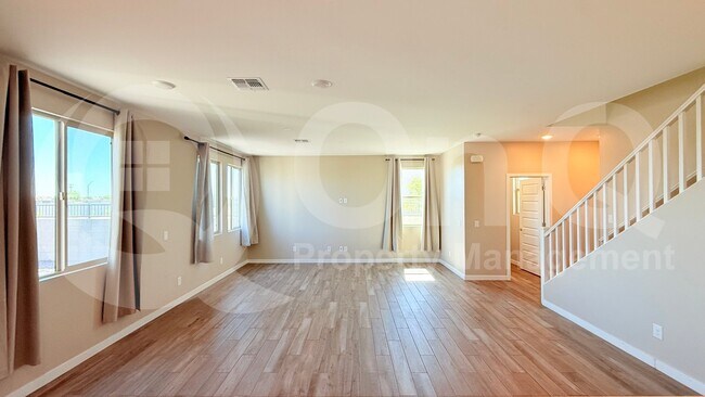 3341 S 180th Ave Goodyear, AZ 85338 photo 2