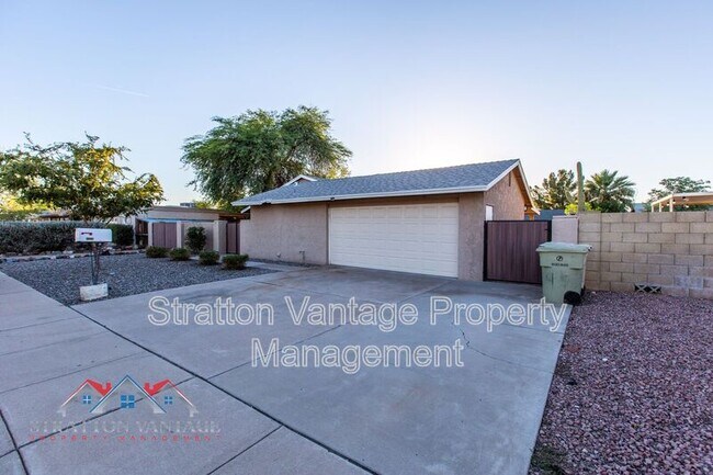 8320 N 55th Dr Glendale, AZ 85302 photo 2