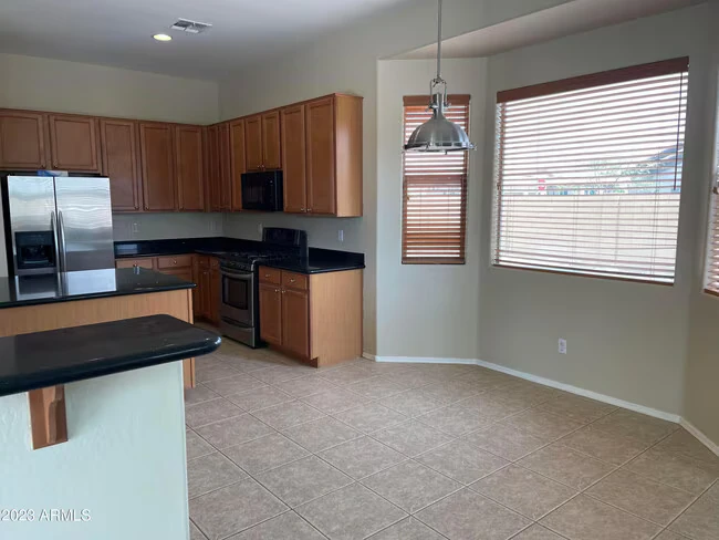 2619 E Hazeltine Way Chandler, AZ 85249 photo 4