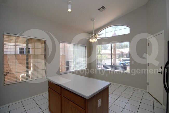1083 W Orchid Ln Chandler, AZ 85224 photo 5