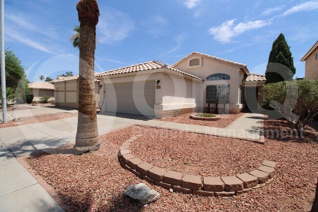 1083 W Orchid Ln Chandler, AZ 85224 photo 2