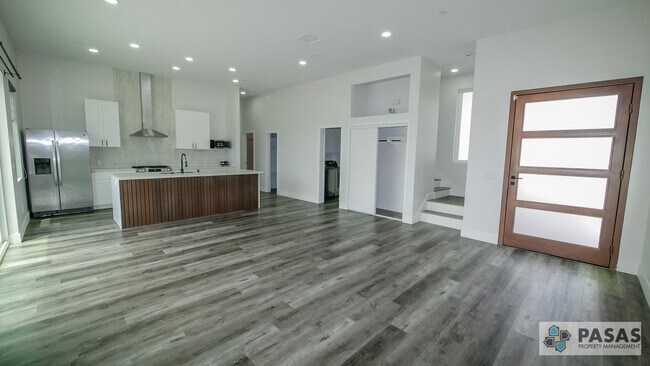 5535-5539 Potomac St San Diego, CA 92139 photo 4