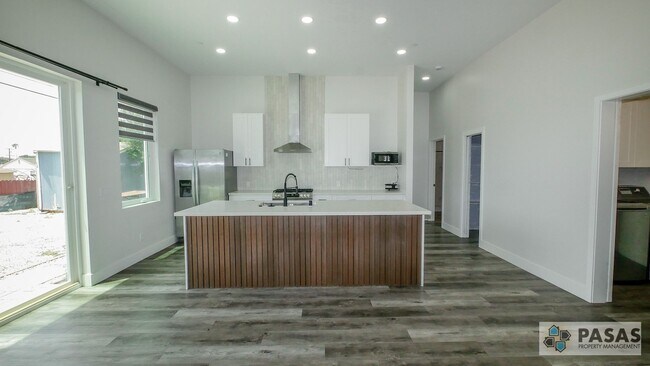 5535-5539 Potomac St San Diego, CA 92139 photo 5