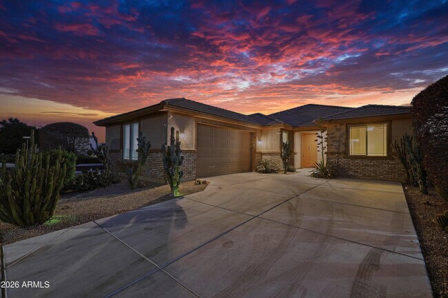 15869 W Mauna Loa Ln Surprise, AZ 85379 photo 3