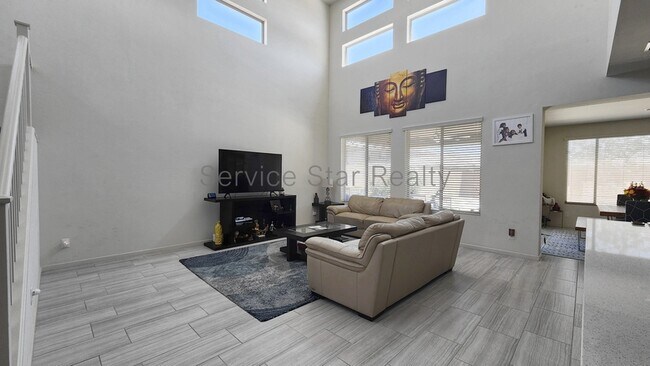 3407 E Louise Dr Phoenix, AZ 85050 photo 5
