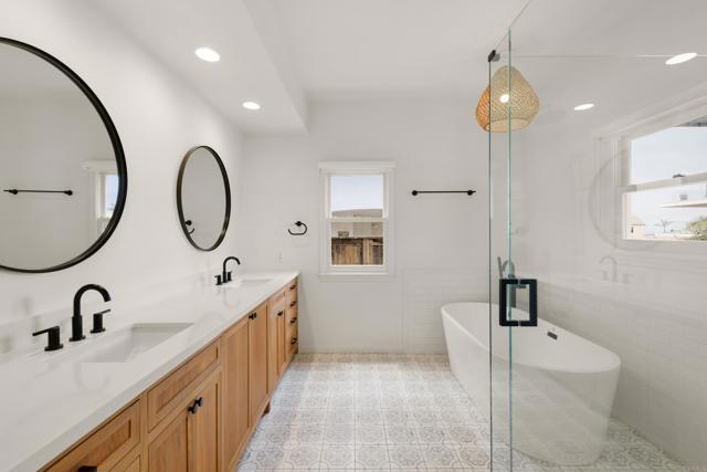 475 Marine St San Diego, CA 92037 photo 3
