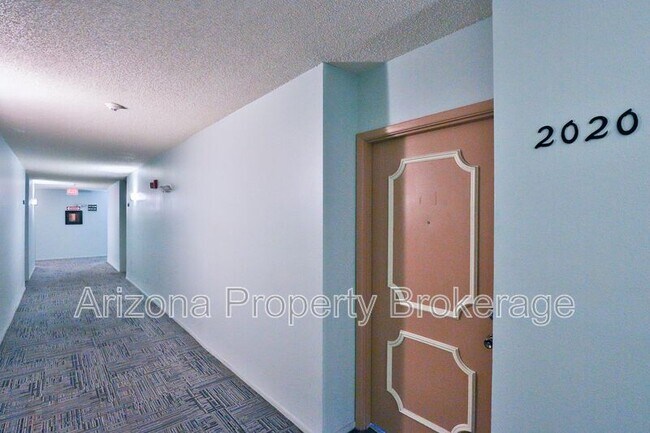 3033 E Devonshire Ave Phoenix, AZ 85016 photo 5