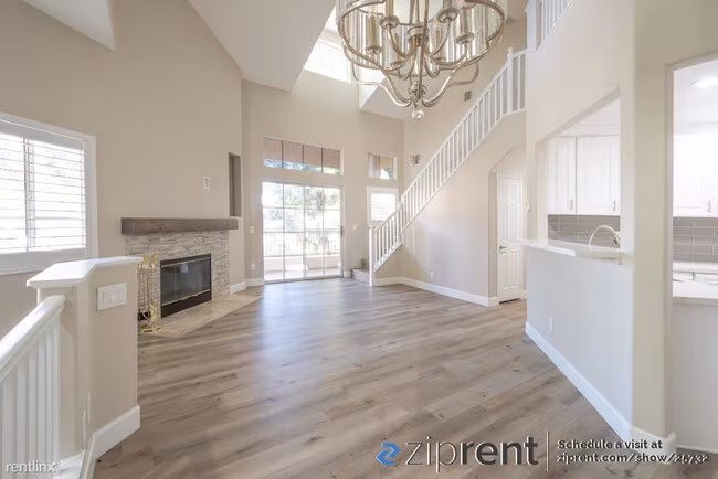 11945 Tivoli Park Row San Diego, CA 92128