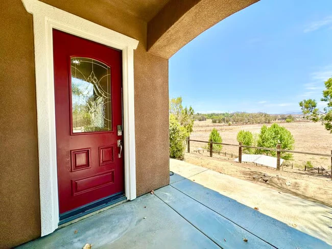 31340 Aussie Ln Temecula, CA 92591 photo 2