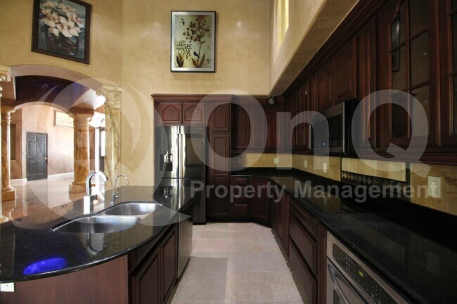 15118 E Camelview Dr Fountain Hills, AZ 85268 photo 5