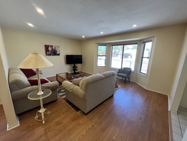 1457 Leisure World Mesa, AZ 85206 photo 2
