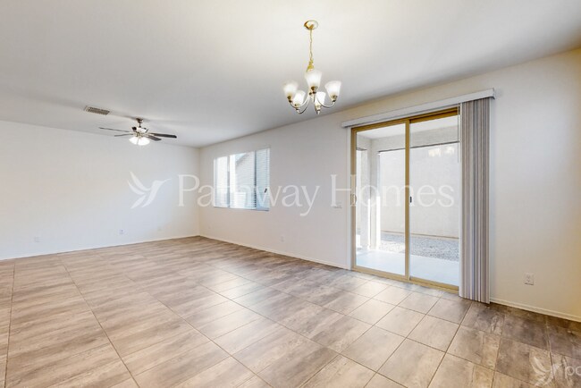 16604 W Sierra St Surprise, AZ 85388 photo 5