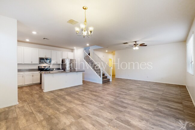 16604 W Sierra St Surprise, AZ 85388 photo 4