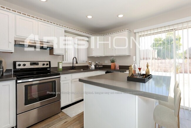 623 S San Jose Mesa, AZ 85202 photo 3