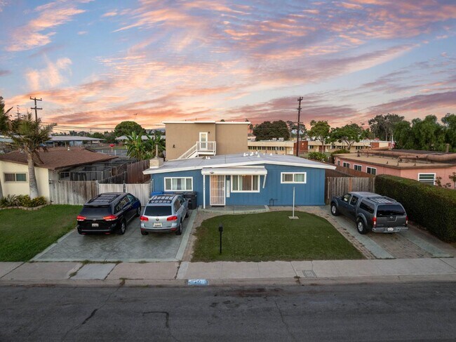 1271 Essex St Imperial Beach, CA 91932 photo 4
