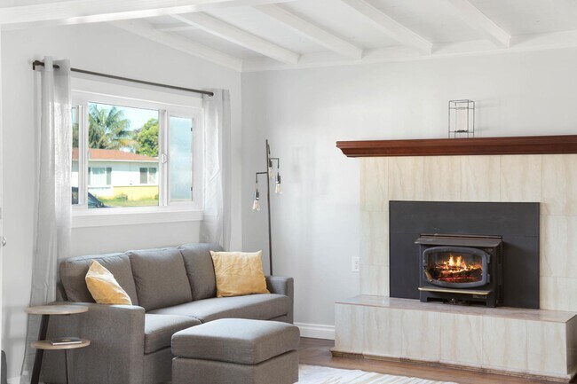 1271 Essex St Imperial Beach, CA 91932 photo 3