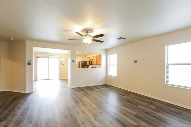 9004 S 4th St Phoenix, AZ 85042 photo 4