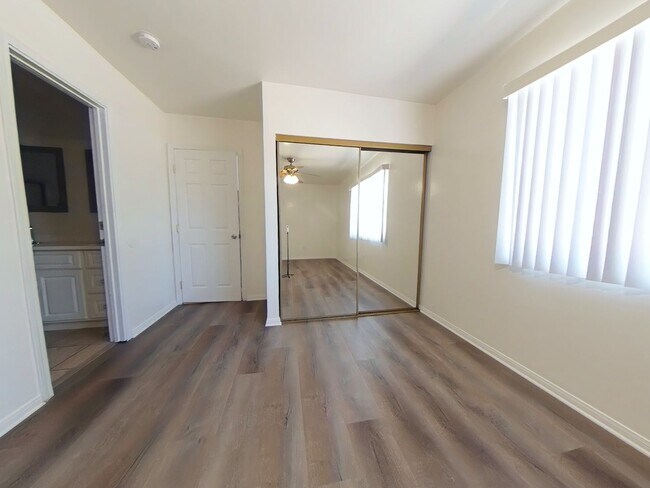 5086 55th Pl San Diego, CA 92115 photo 3