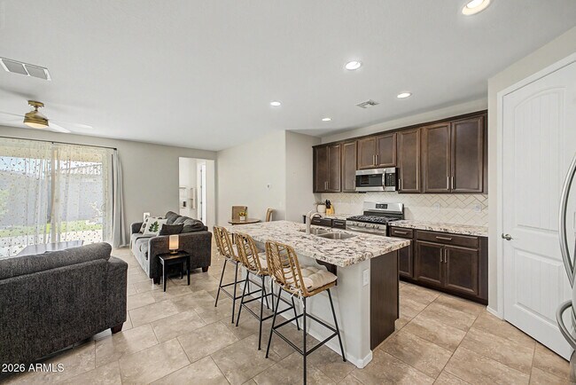 12506 N 174th Dr Surprise, AZ 85388 photo 3