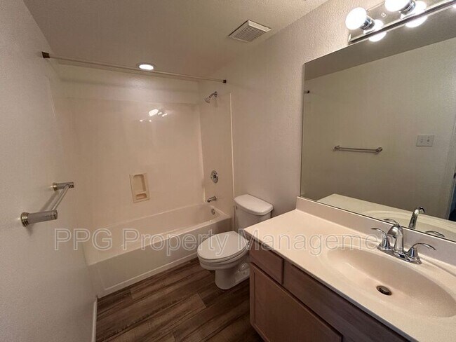 19986 N Matilda Ln Glendale, AZ 85308 photo 5
