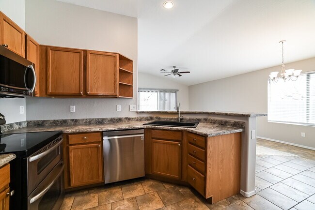 3510 W Thurman Dr Phoenix, AZ 85339 photo 5