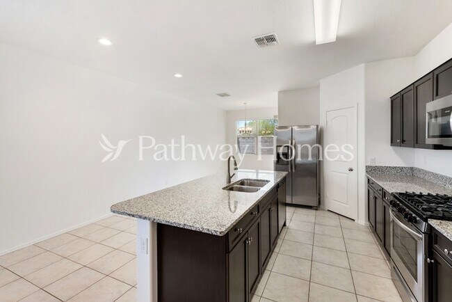 31006 W Picadilly Rd Buckeye, AZ 85396 photo 2