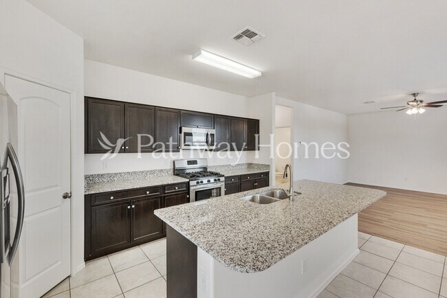 31006 W Picadilly Rd Buckeye, AZ 85396 photo 4