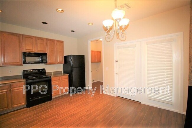 17009 W Rimrock St Surprise, AZ 85388 photo 5
