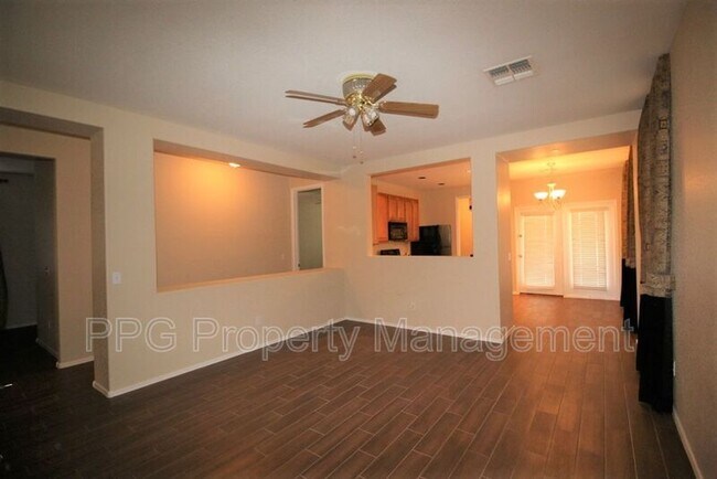 17009 W Rimrock St Surprise, AZ 85388 photo 2