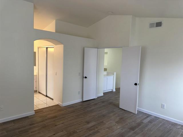 420 Sanibelle Cir Chula Vista, CA 91910 photo 3