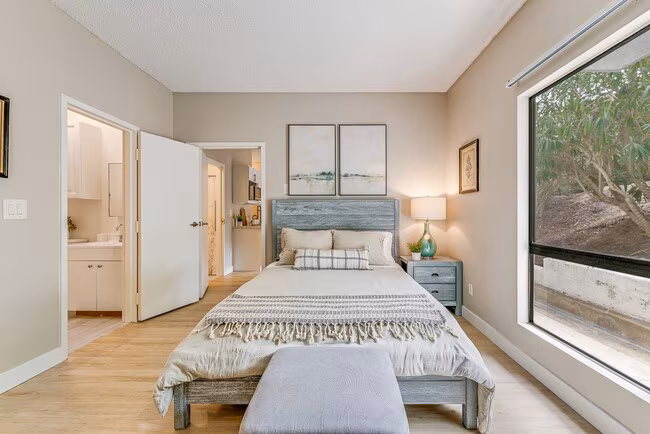 Encinitas Senior Living - 55+ Active Adult Apartments photo 3