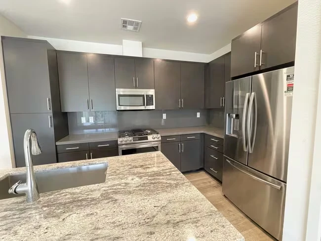 3147 Telaga Rd Carlsbad, CA 92010 photo 5