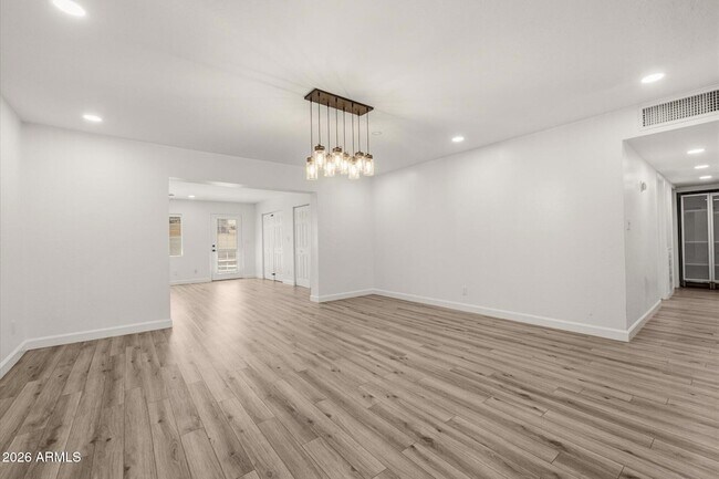 2219 N 74th Pl Scottsdale, AZ 85257 photo 5