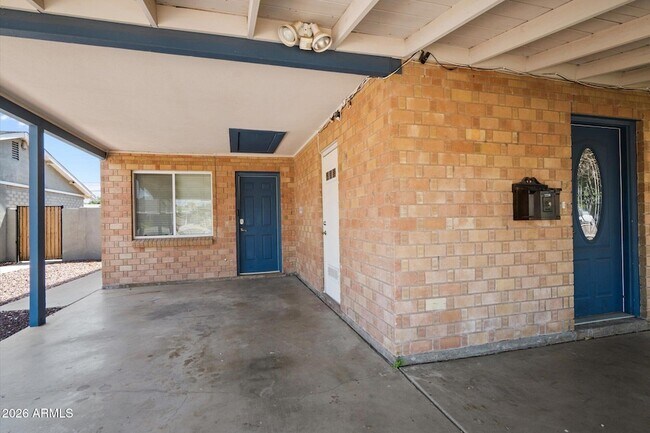 2219 N 74th Pl Scottsdale, AZ 85257 photo 4