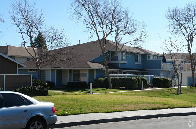 736 Paradise Cove Way Oceanside, CA 92058 photo 3