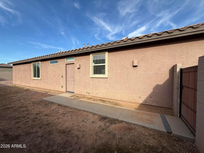 2372 E Dust Devil Dr San Tan Valley, AZ 85143 photo 5