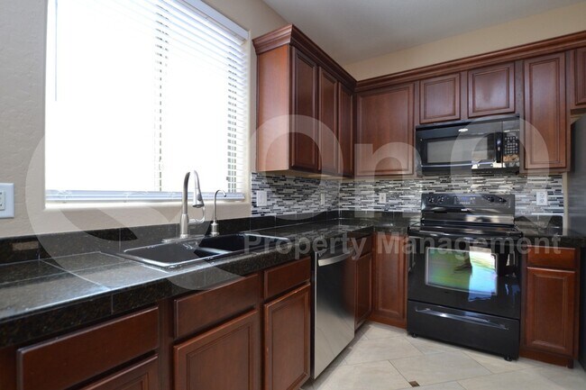 29451 N 69th Ave Peoria, AZ 85383 photo 3