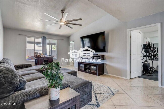 4145 W Danbury Dr Glendale, AZ 85308 photo 4