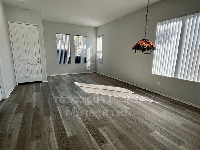 738 Pueblo Pl Chula Vista, CA 91914 photo 4