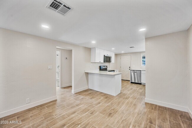 750 W 1st Pl Mesa, AZ 85201 photo 5