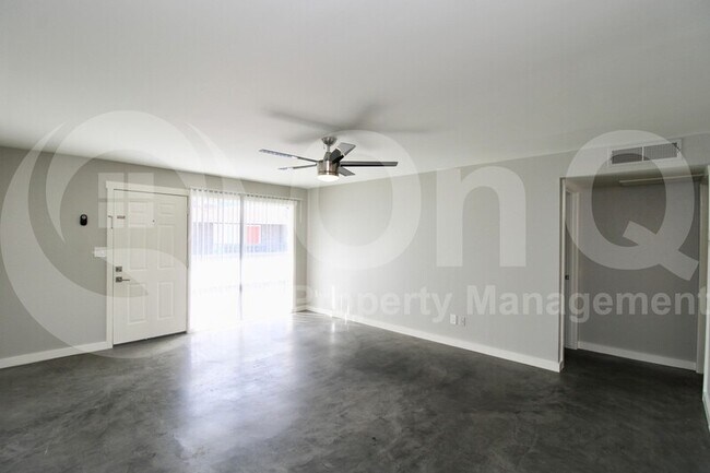 45 E Lexington Ave Phoenix, AZ 85012 photo 4